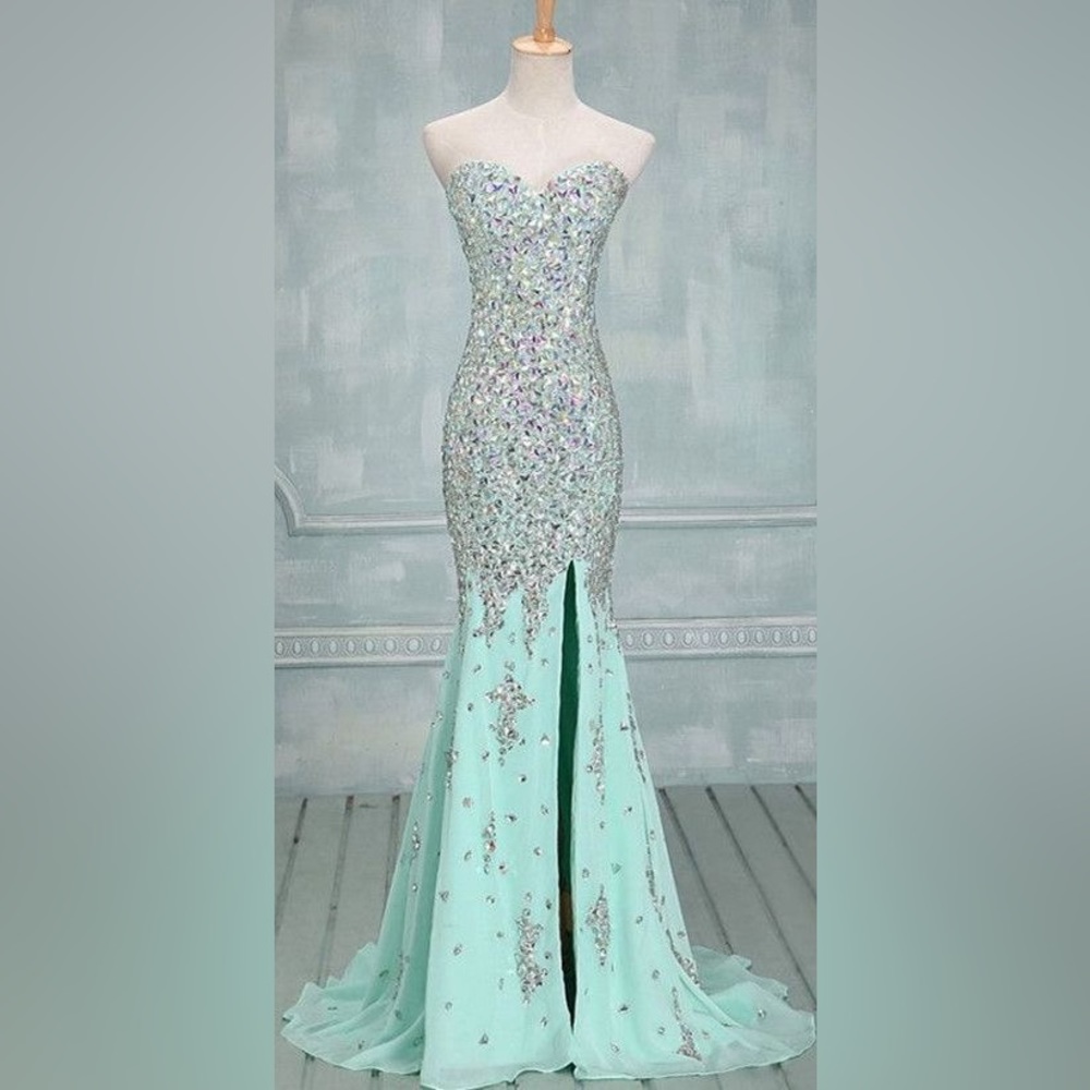 Custom made prom/pageant dress